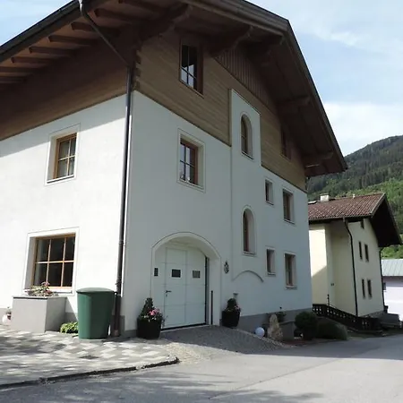 Haus Mauberger *